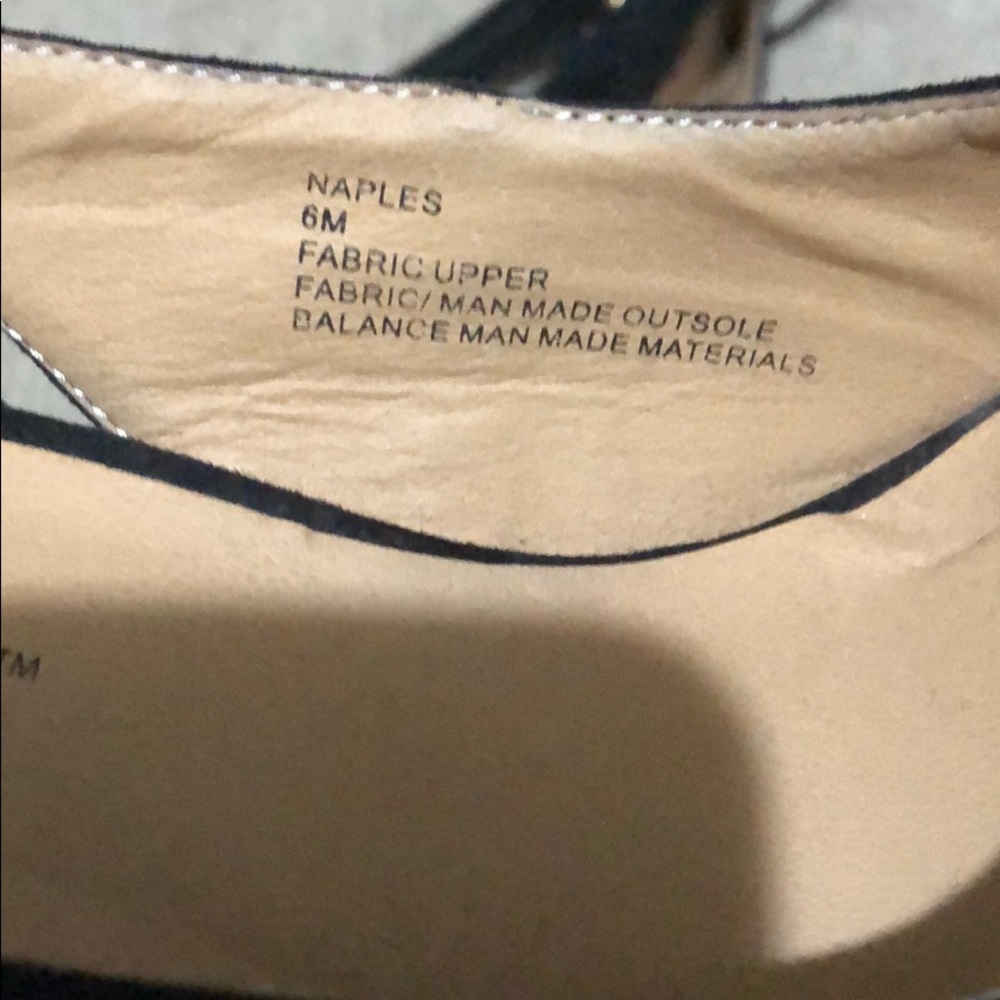 Shoes - Picture 5 of 5
